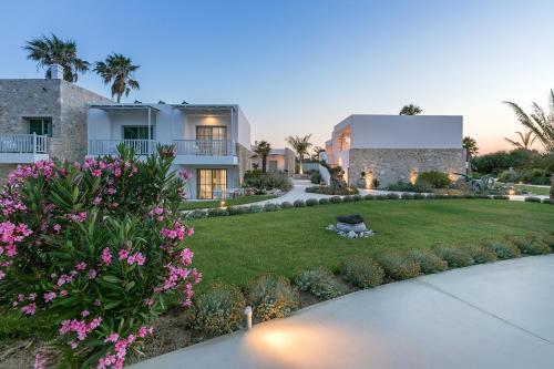 ทัศนียภาพภายนอกโรงแรม, White Pearls-Adults Only Luxury Suites in แลมบิ