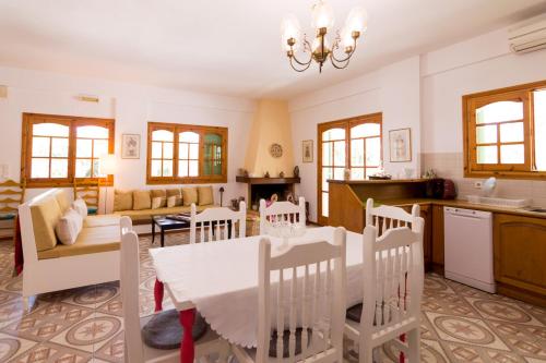Athena Villas Olive Grove & Estate - image 6