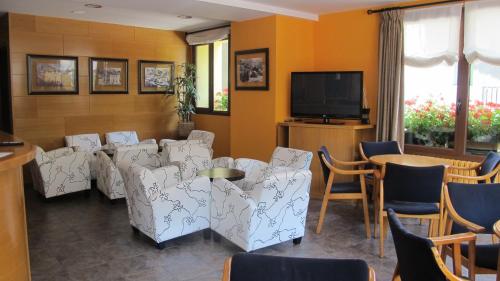 Közös társalgó / TV, Hotel De Rei in Llavorsi