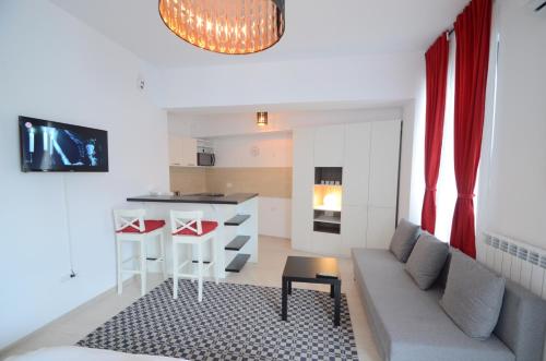 Uptown Residence Apartments - image 7