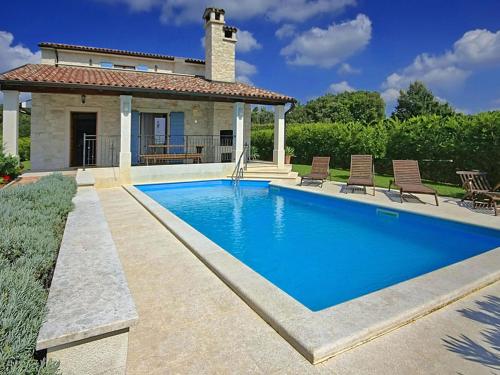  Anka, Ferienwohnung in Tinjan