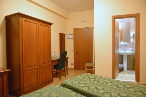 Economy Double or Twin Room