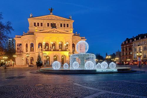 Hotel Forty Four - image 9