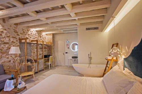Thalassa Boutique Hotel - image 9