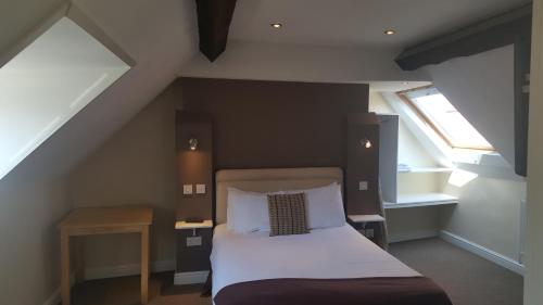 1 double bed