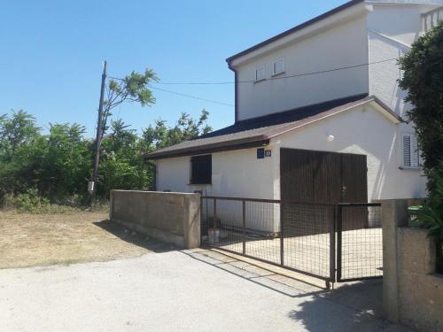  Apartment Zdenka in Povljana