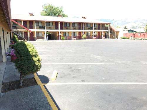 Klamath Motor Lodge