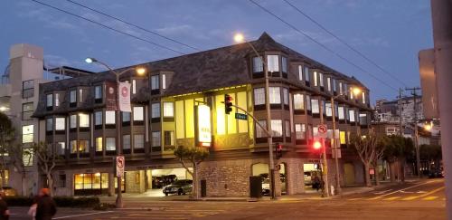 Exterior view, Chelsea Inn near Japanese Tea Garden