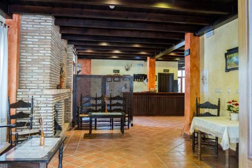 Aparthotel Rural 12 Caños - image 13