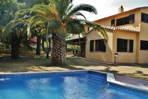  Casa Adoracion in Montrás