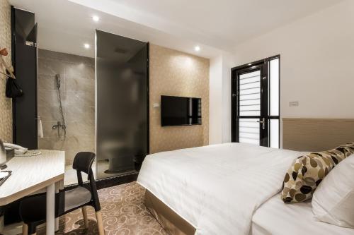 room detail thumbnail 0