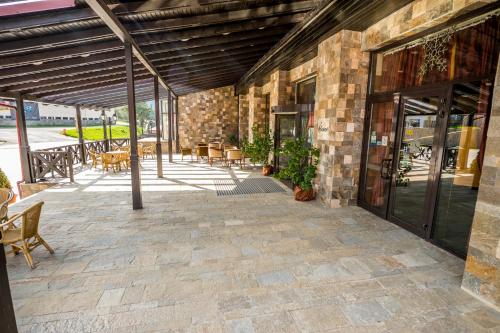 Snezhanka Hotel Pamporovo - Half Board & Swimming pool in พามโพโรโว