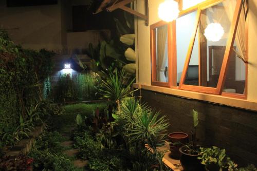 De Hill Villa – Bandung, KY