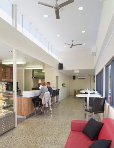 フートプリンツ プレストン ビーチ