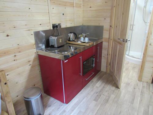 virtuve, Riddings Wood lodges in Riddings