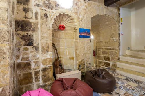 Dormitory shared hostel by Vallettastay, La Valette (photo 2)