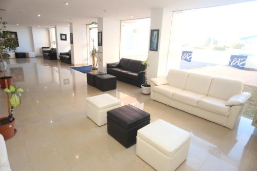 Hotel SKY in San Bernardo
