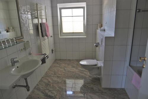Sport und Familienhotel Klausen - image 5