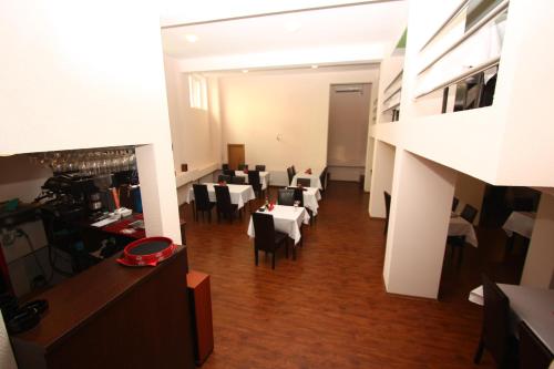 Hotel Basarab - image 2
