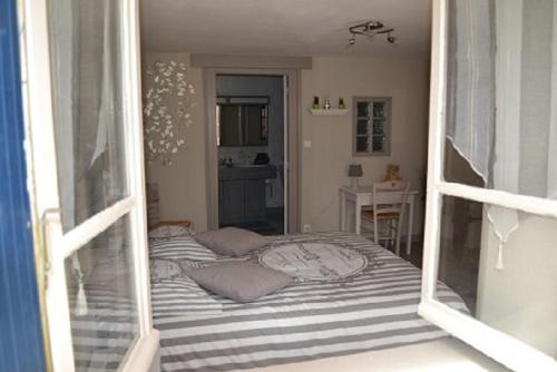 1 queen bed