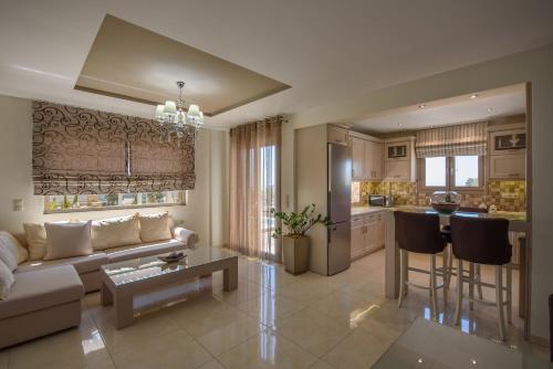 Golden Sky Villa - image 12