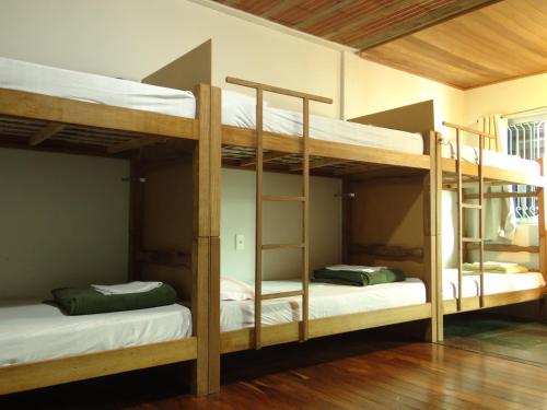 1 bunk bed