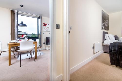 The Class Place - image 6