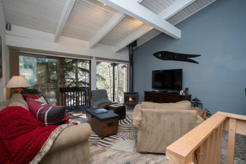 Canyon Lodge Properties by 101 Great Escapes - image 6
