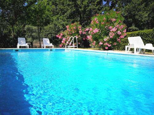 Au Bien Etre piscine chauffée - Hotel - Villecroze