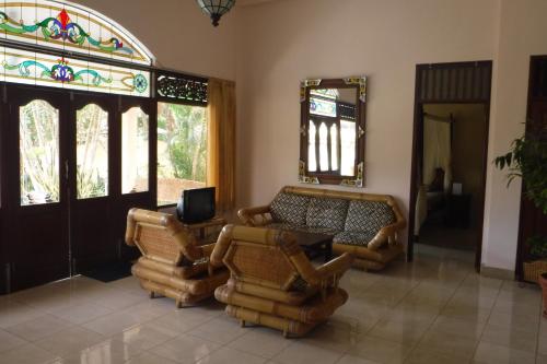 Ombak Putih Bungalows Bali