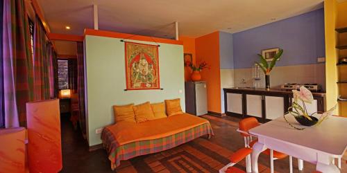 3 twin beds