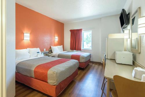 Motel 6 Junction City, KS