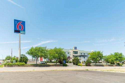 Motel 6-Cedar City, UT