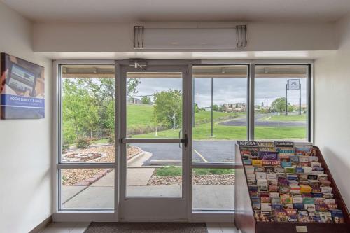 Motel 6-Overland Park KS - image 8