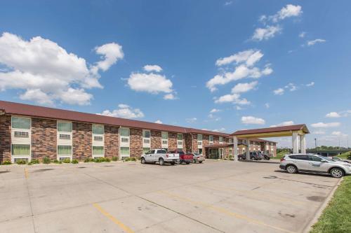 Motel 6 Omaha - Central – Omaha, NE