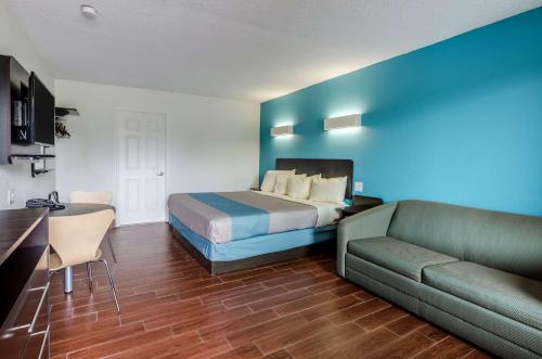 King Room - Non-Smoking