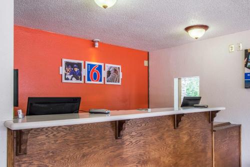 Motel 6 Ashland