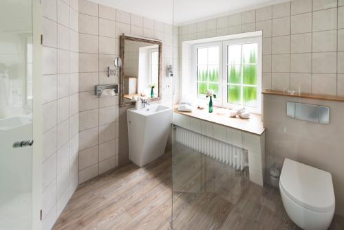 Akzent Waldhotel Rheingau - image 12