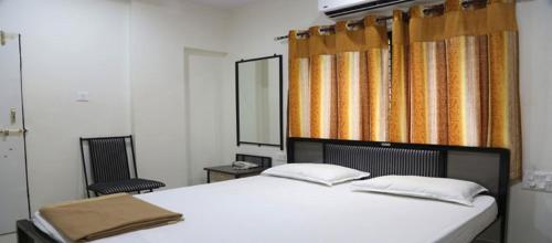Anand Mahal Hotel – Nagpur, OH