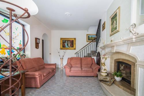 Koplietošanas atpūtas telpa ar TV, Agriturismo La Valle degli Ulivi in Trecchina