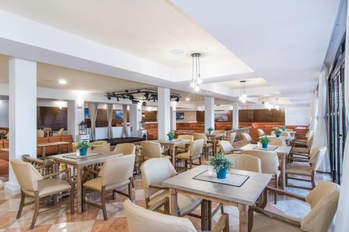 Hotel Na Taconera - image 13