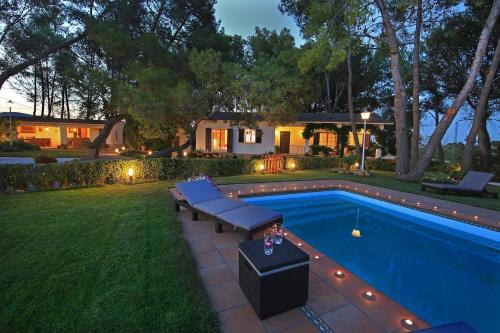 Casa Rural Els Pins - Lavern