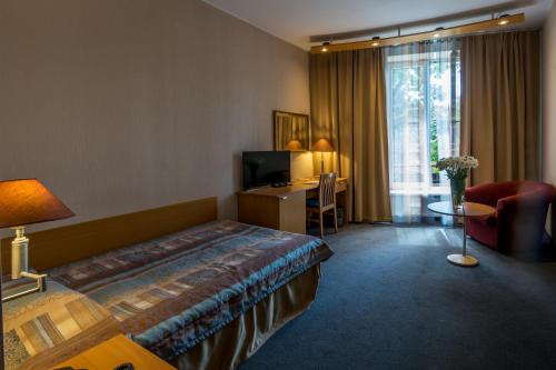 1 twin bed
