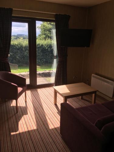 The Dog & Partridge Country Inn - image 11