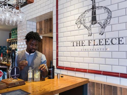 The Fleece at Cirencester - image 13