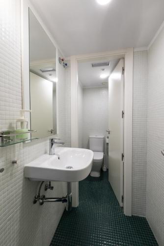 Globetrotter Hostel - image 5