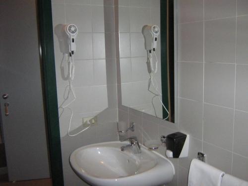 Bathroom, Hostiliae Ciminiera Hotel in Ostiglia