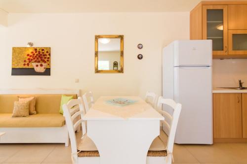 Athena Villas Olive Grove & Estate - image 10