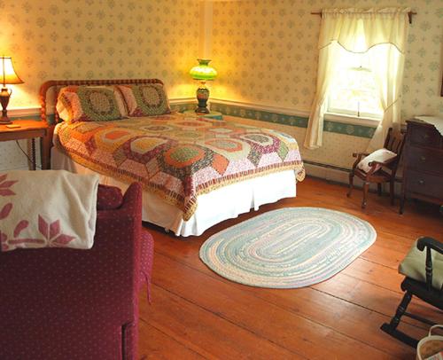 Deluxe Queen Room