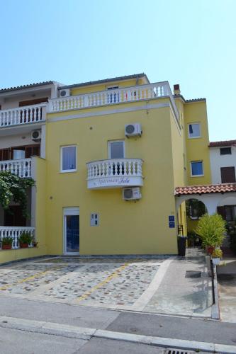  Apartment Pula 49, Pension in Vintijan